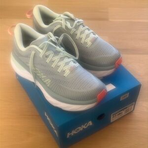 NEW HOKA BONDI size 8.5 Sneakers BLUE FOG BLUE GLASS 1110531 BFBG